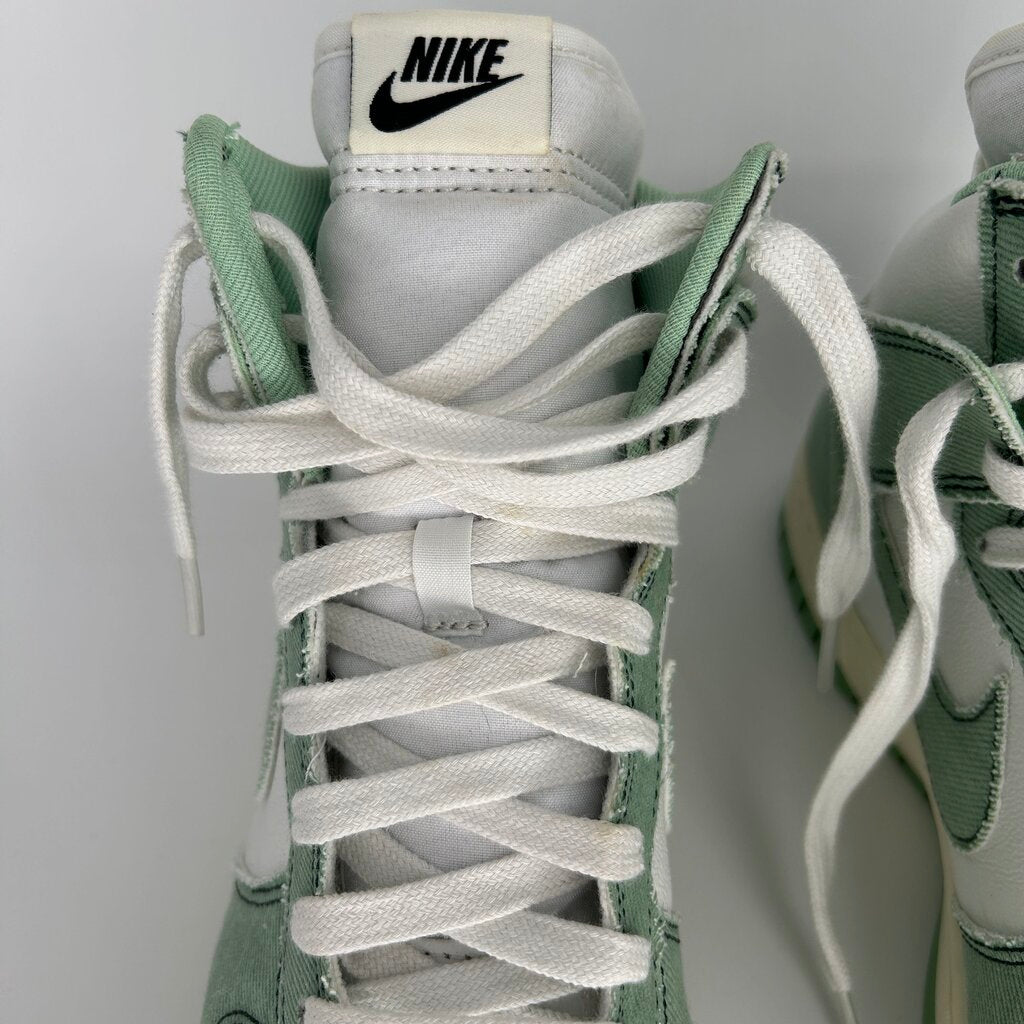 Nike Hi-Top Dunk Sneakers