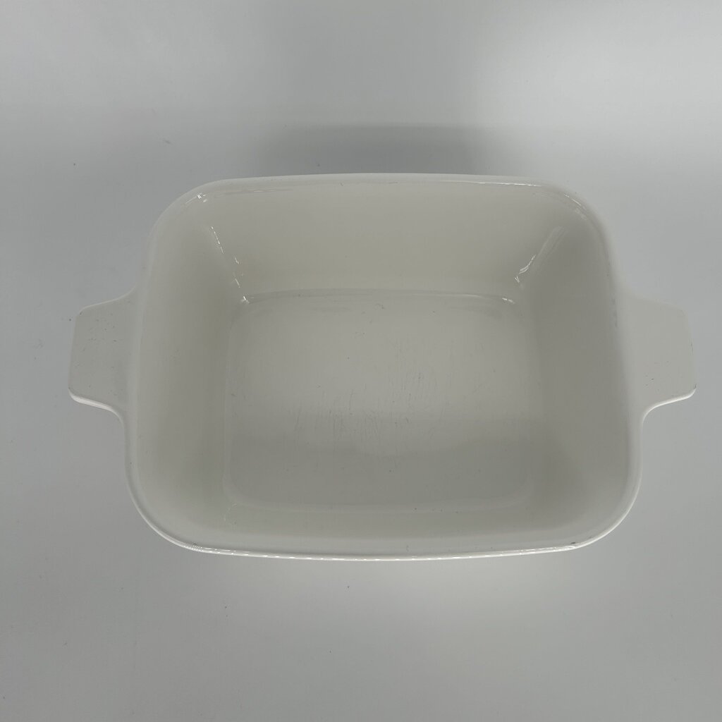 Casserole Dish w/ Lid