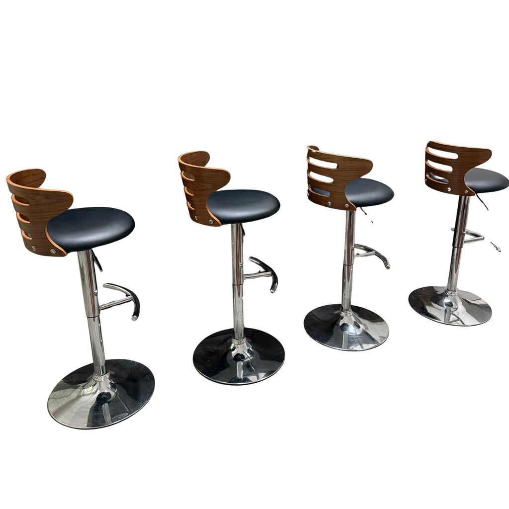 MCM Barstool Set