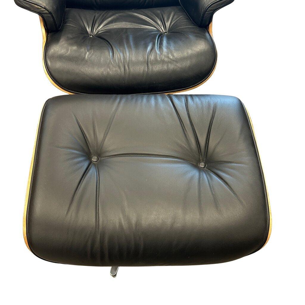 MCM Chair w/ Ottoman