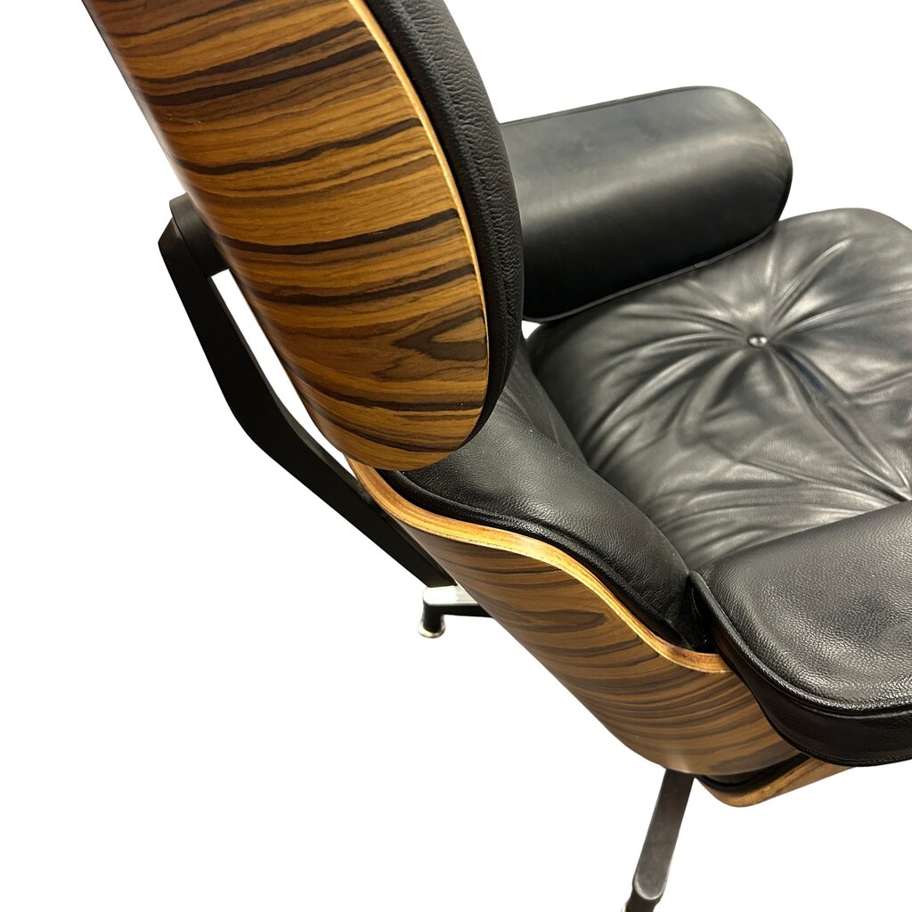 MCM Chair w/ Ottoman