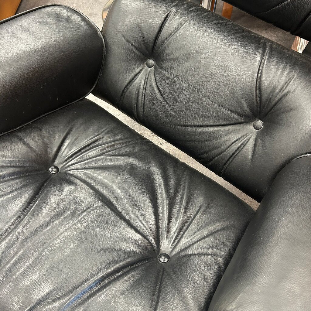 MCM Chair w/ Ottoman
