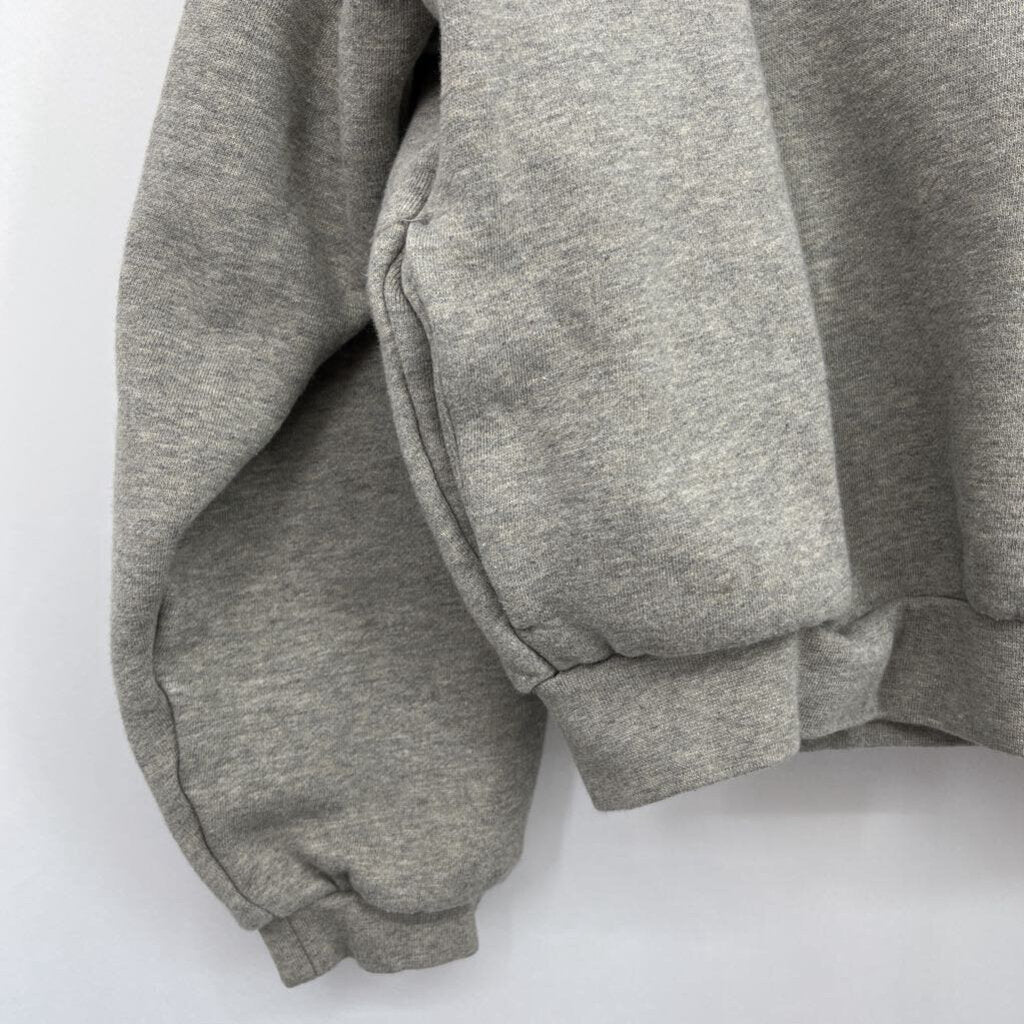 Essentials Sweatshrit