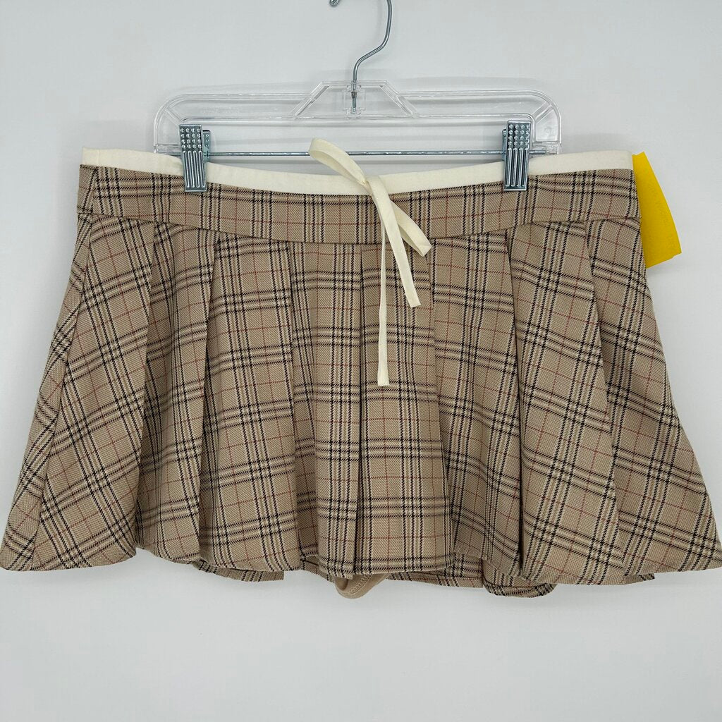 Celebrity Pink Pleated Skort