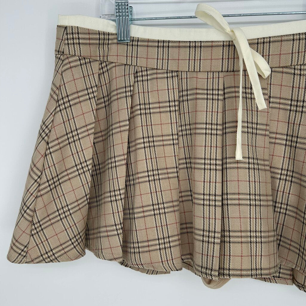 Celebrity Pink Pleated Skort