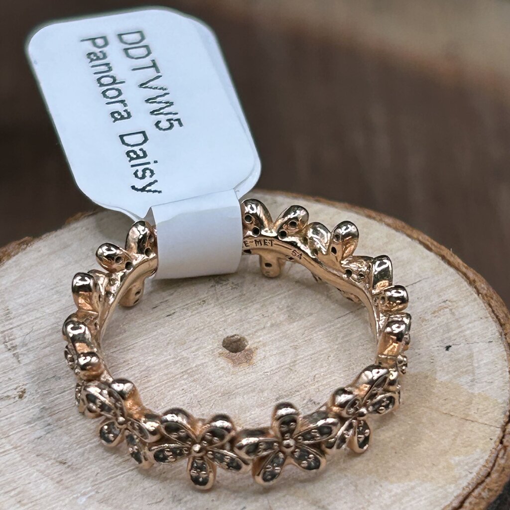Pandora Daisy Ring
