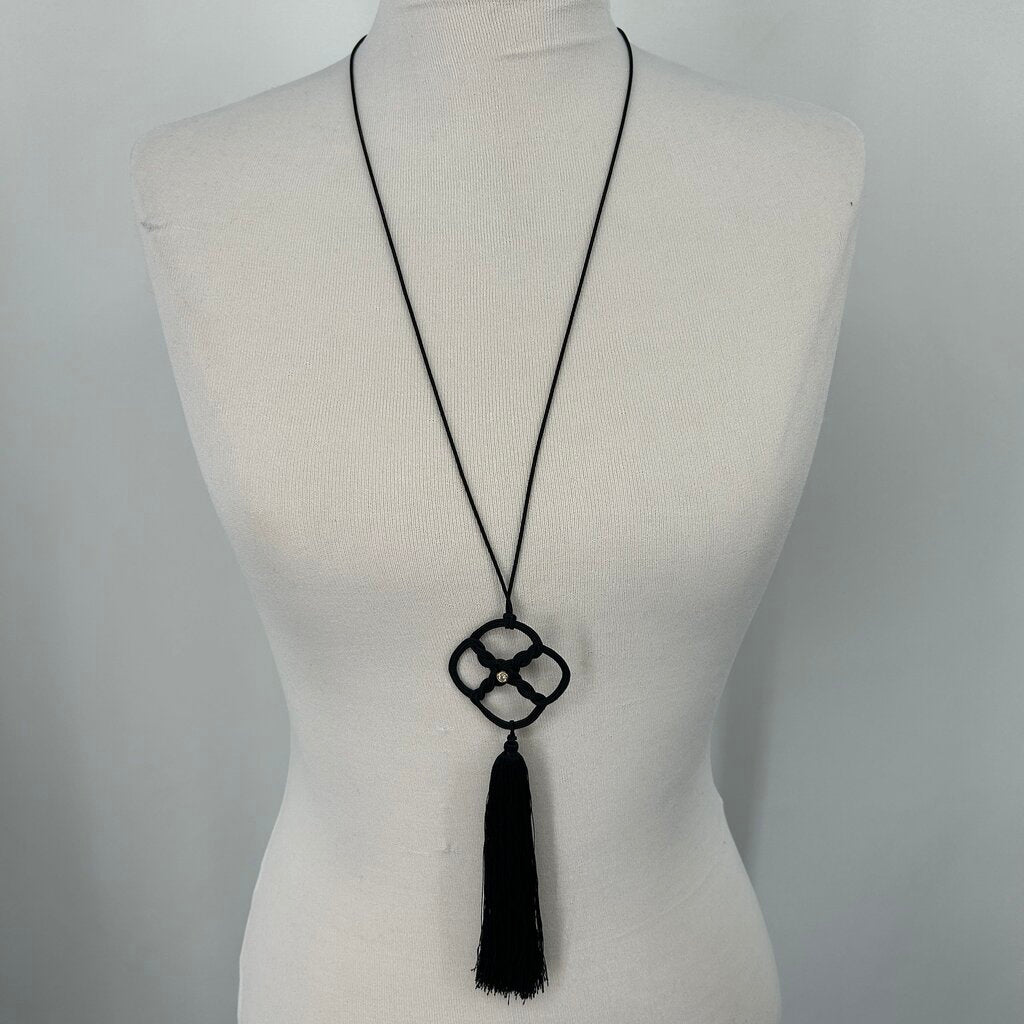 Tiffany & Co Quadrifoglio Necklace