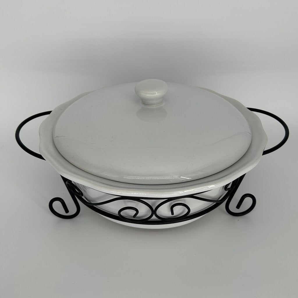 Casserole Dish w/ Lid & Stand