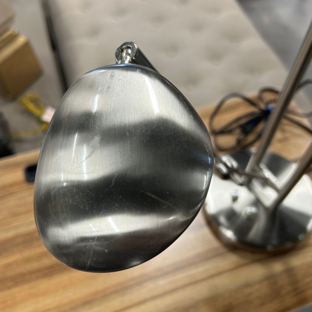 Modern Metal Table Lamp
