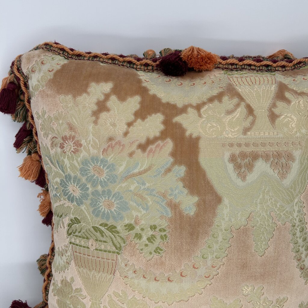 Passamaneria Toscana Pillow