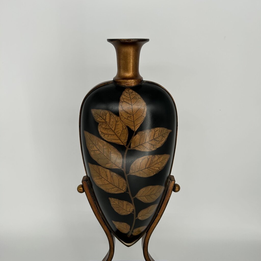 Leaf Motif Vase