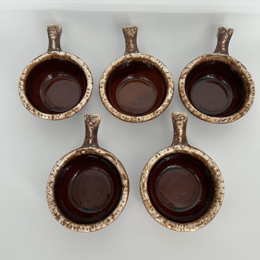 Hull Drip Handled Bowl Set