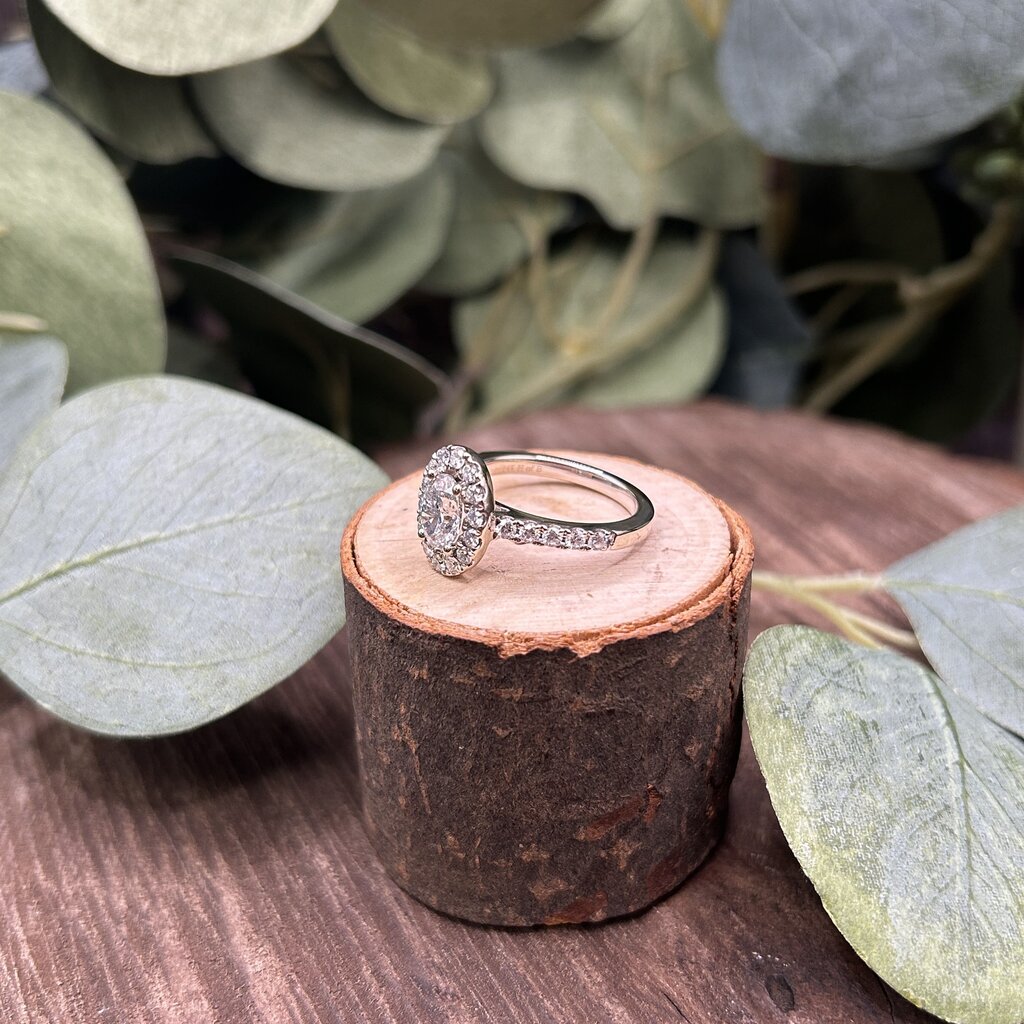 14k Oval Halo Diamond Engagement Ring