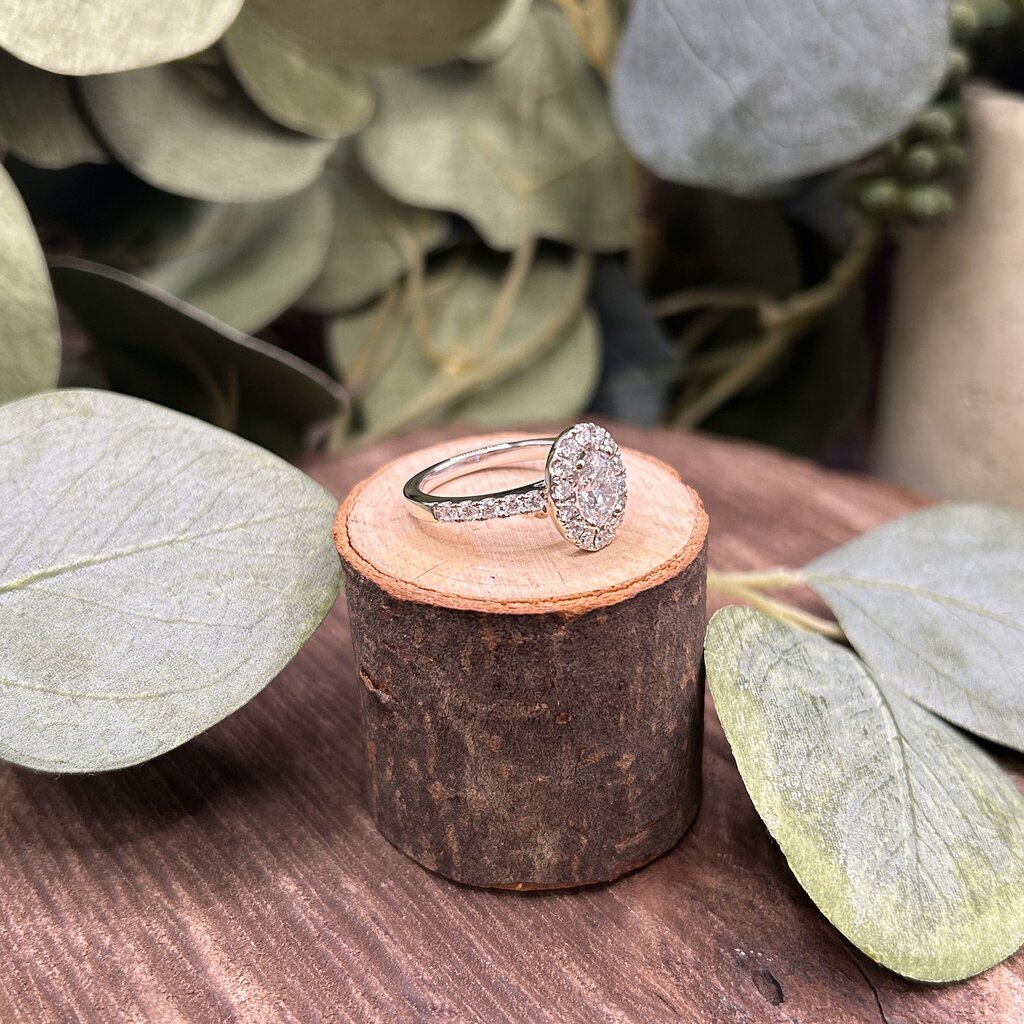 14k Oval Halo Diamond Engagement Ring