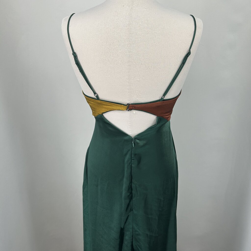 Lina Slvls Gown