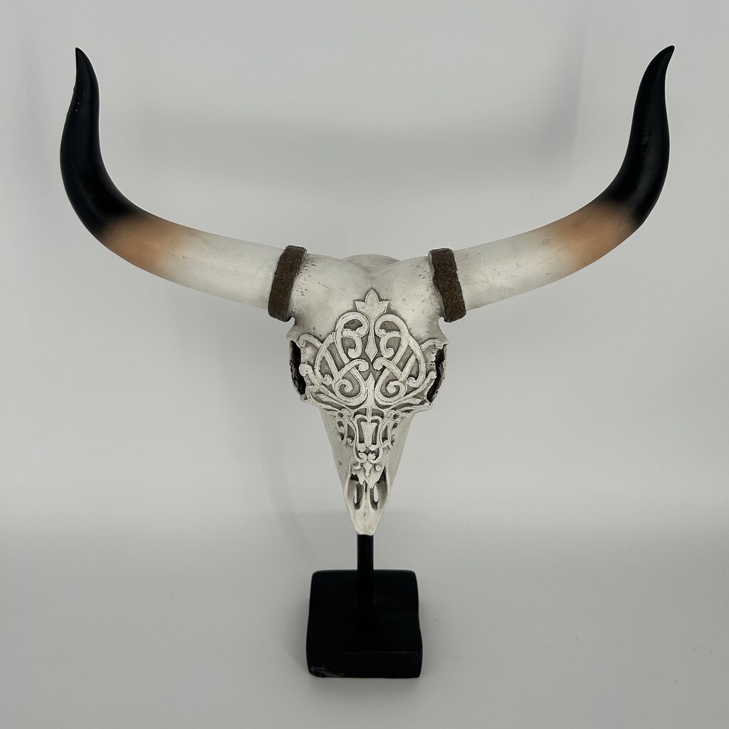 Resin Skull on Stand