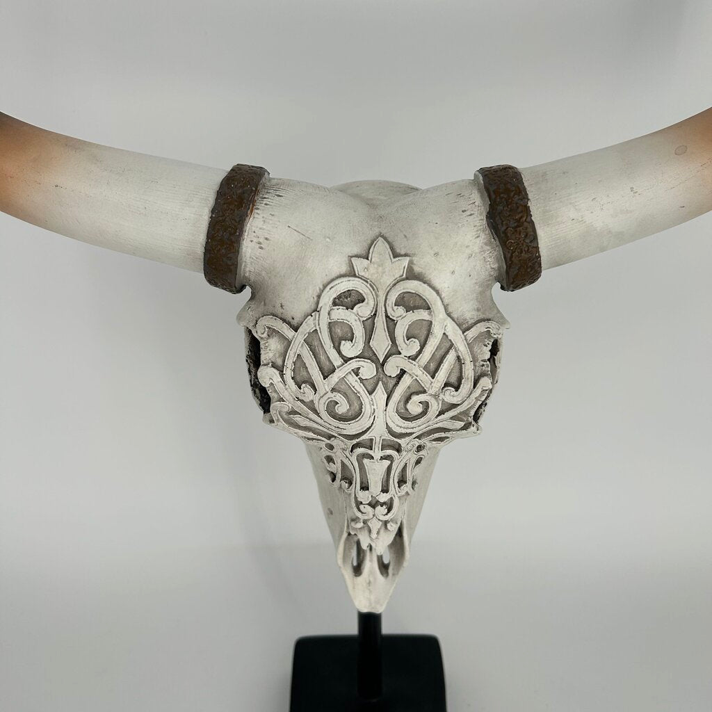 Resin Skull on Stand