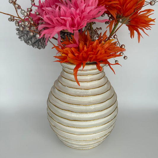 Ridged Vase w/Flowers