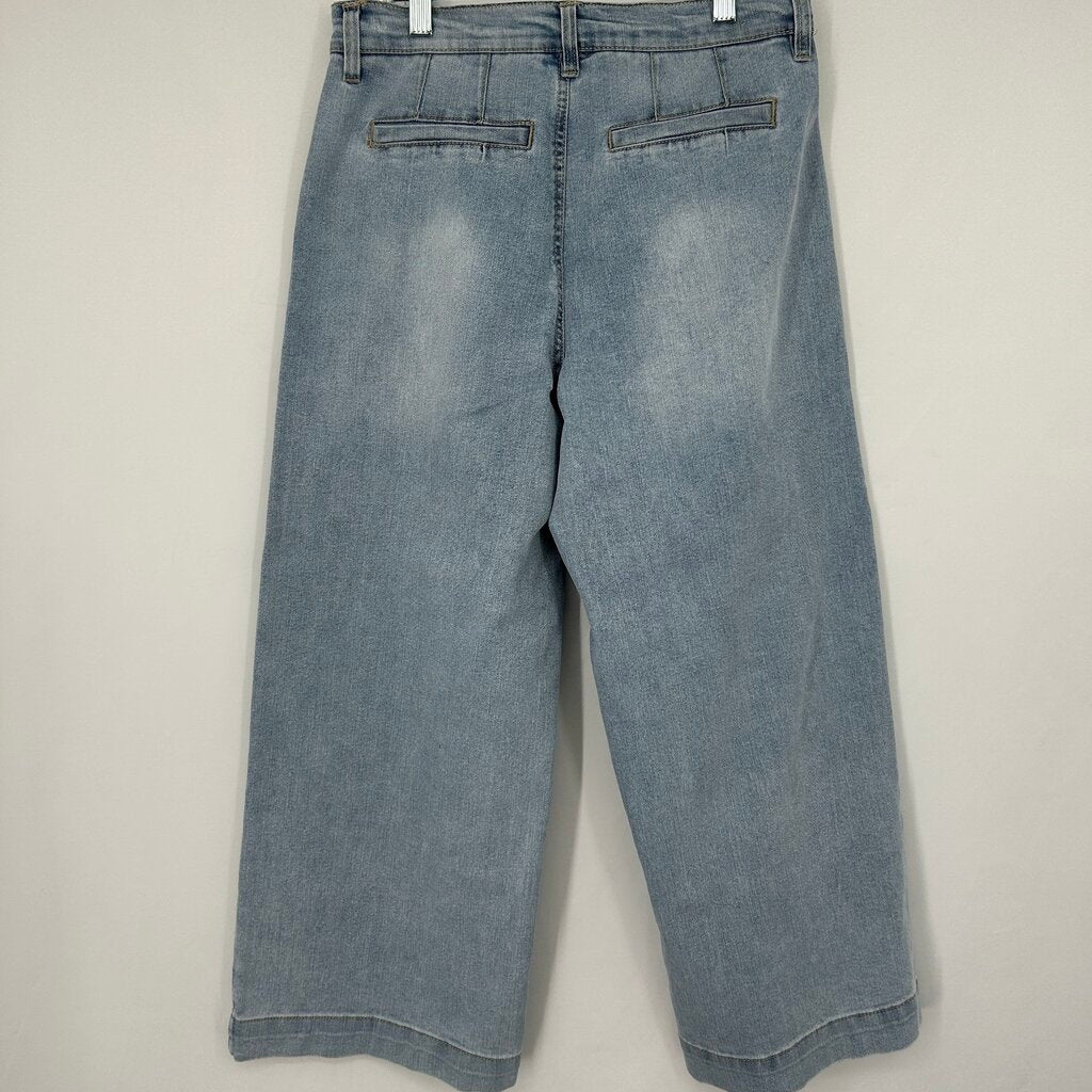 Curve Appeal Crop Jeans
