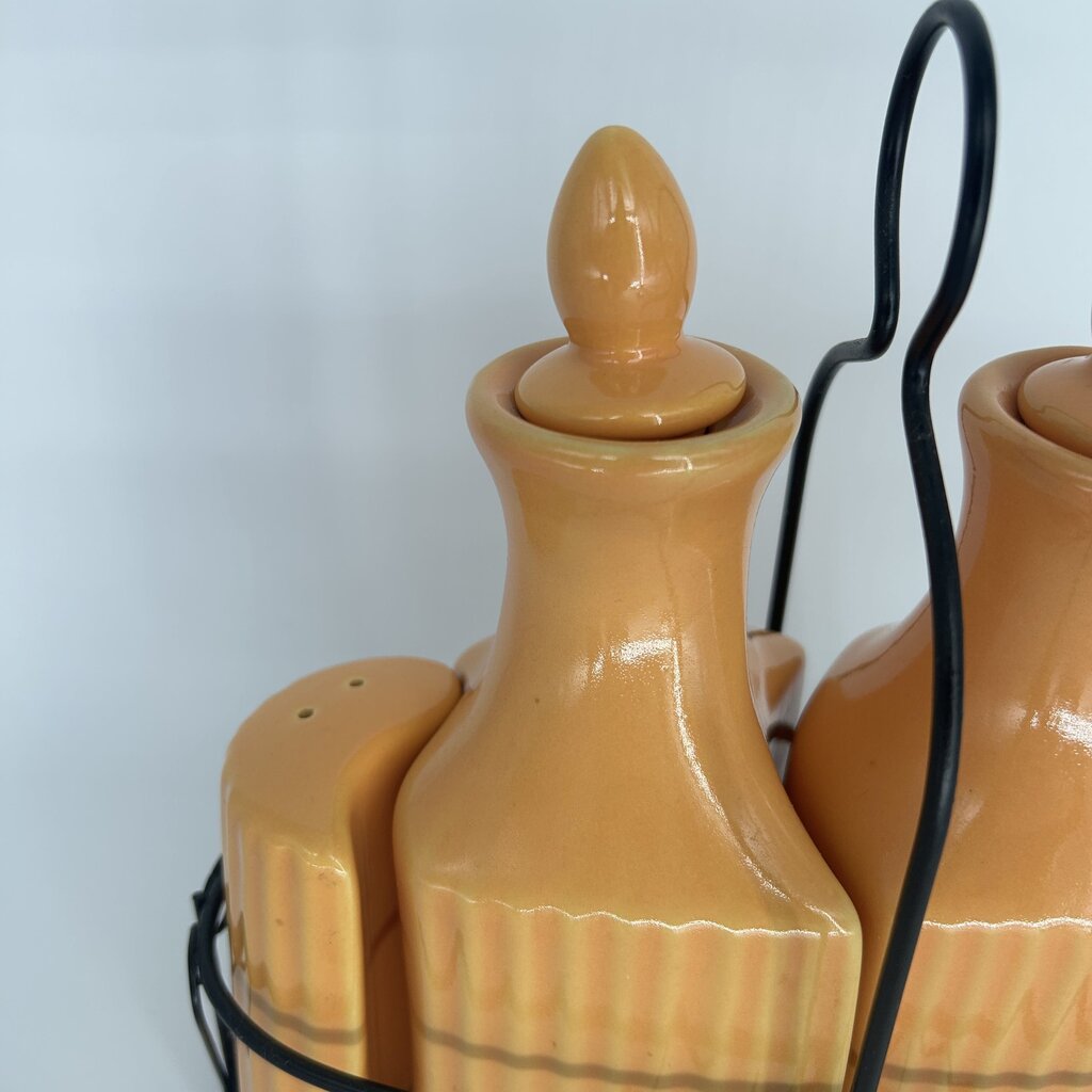Temptations S&P O&V Caddy Set