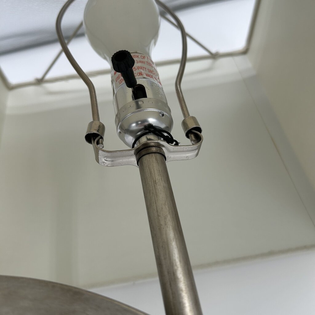 Sculpture Looped Based Lamp