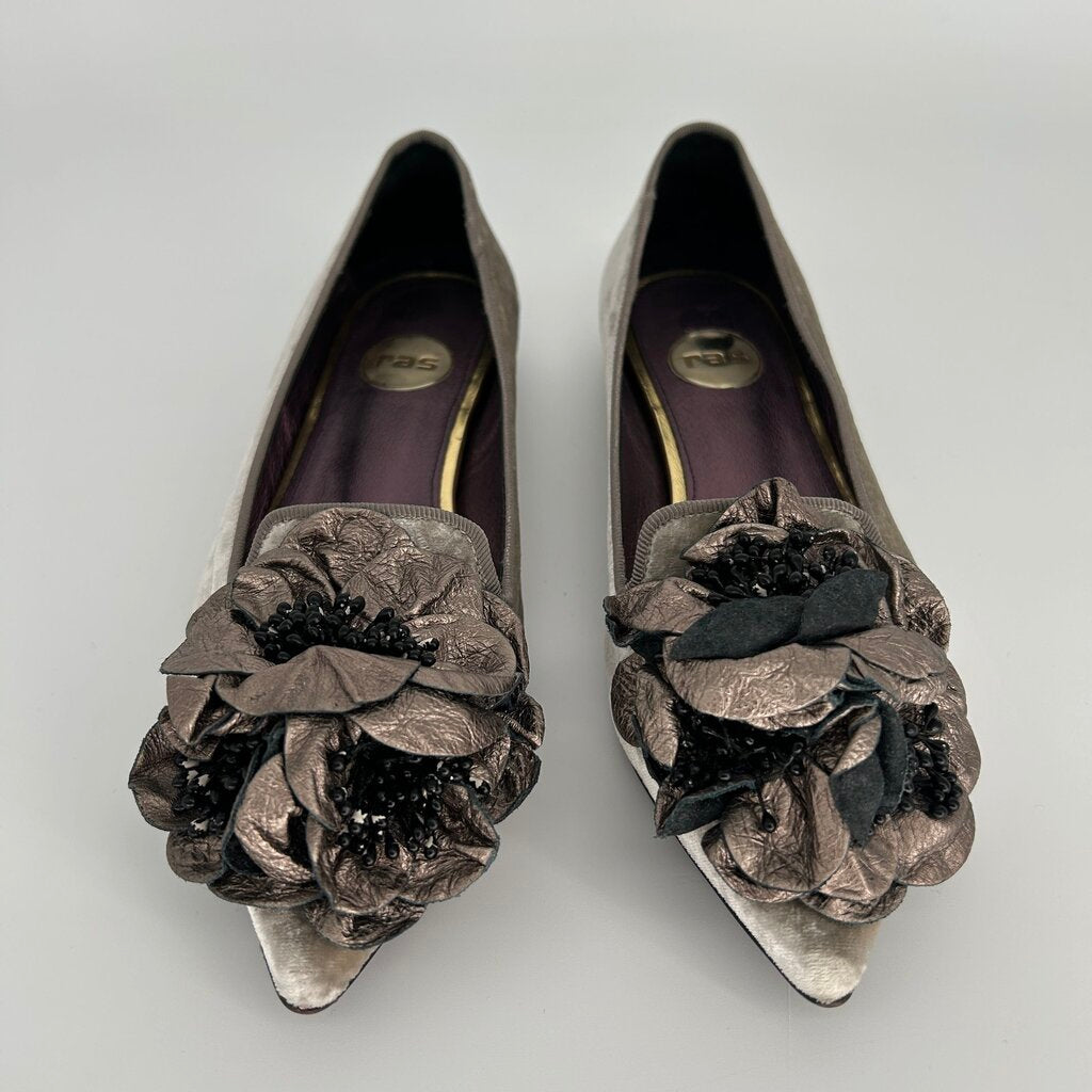 RAS Velvet Flats