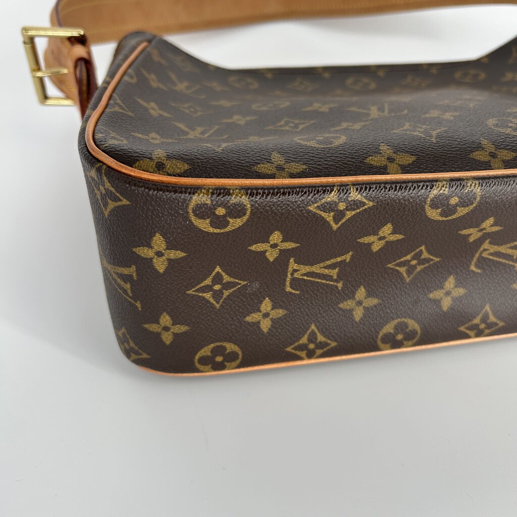 Louis Vuitton Shoulder Bag