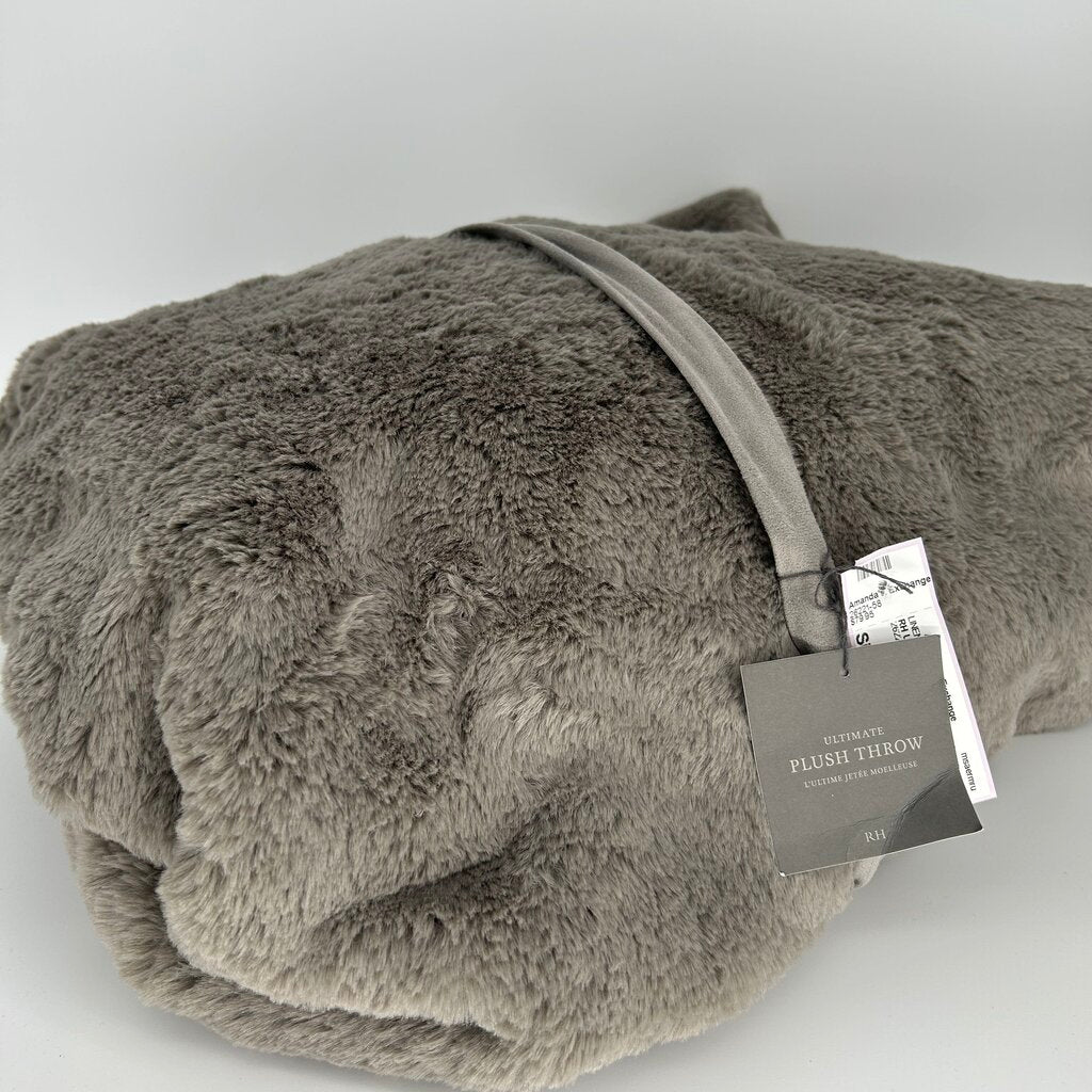 RH Ultimate Plush Throw