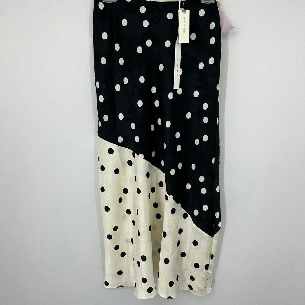 Lisa Says Gah Skirt