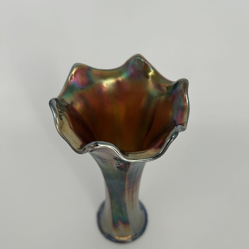 Iridescent Ruffle Trim Vase