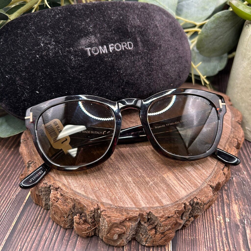 Tom Ford TF590 Sunglasses