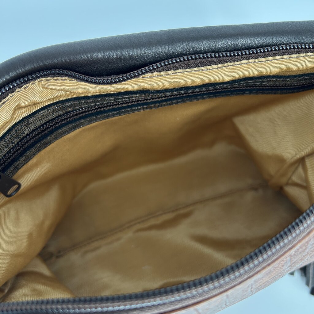 Leatherock Crossbody
