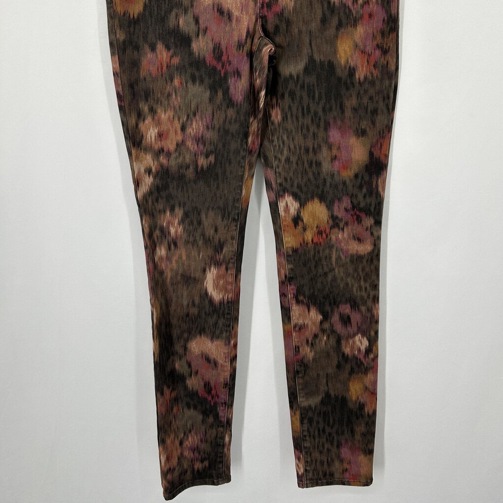 Chicos Muted Floral Jegging