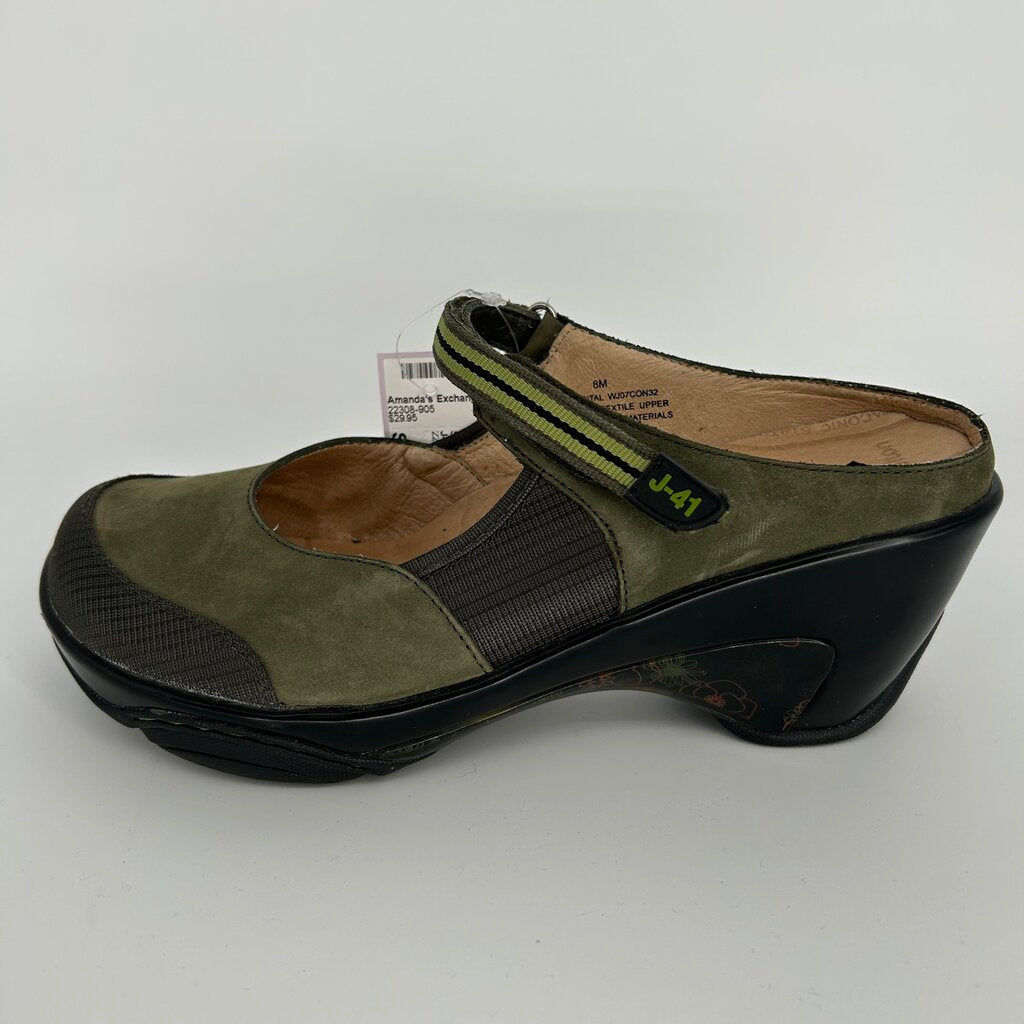 J-41 Mary-Jane Clog