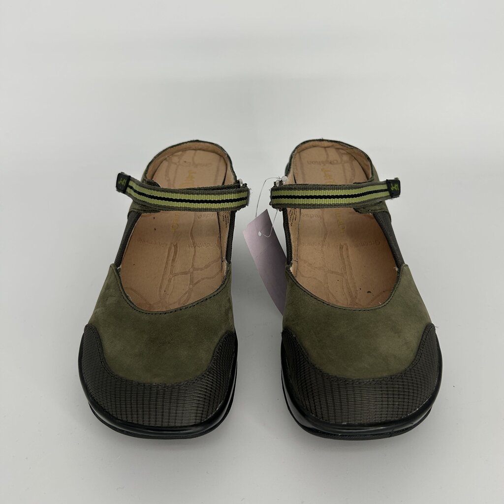 J-41 Mary-Jane Clog
