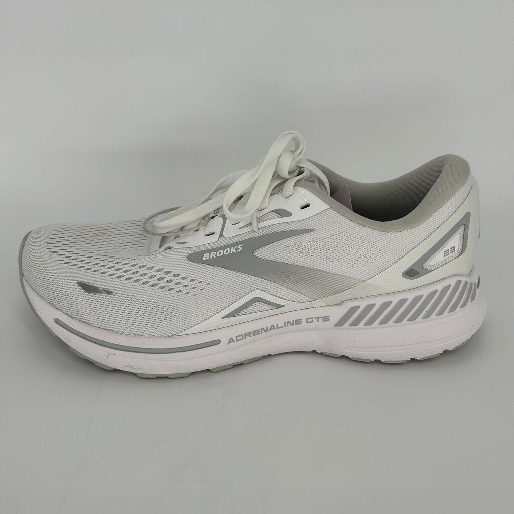 Brooks Sneakers