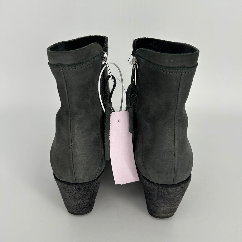 Humanoid Suede Boots