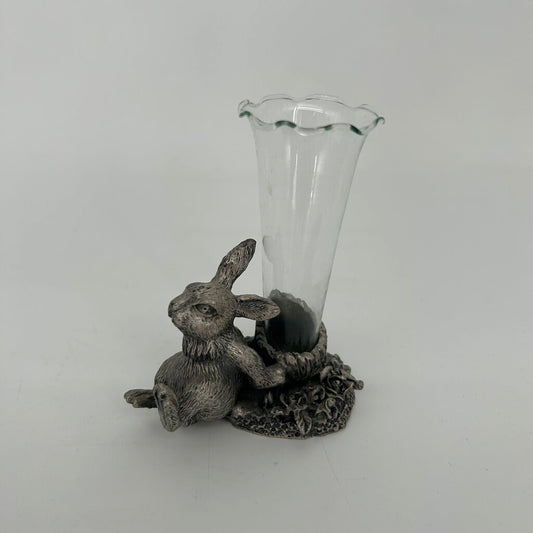 Pewter Rabbit w Vase