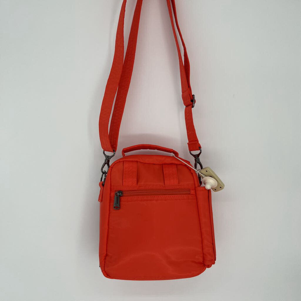 Lug Crossbody
