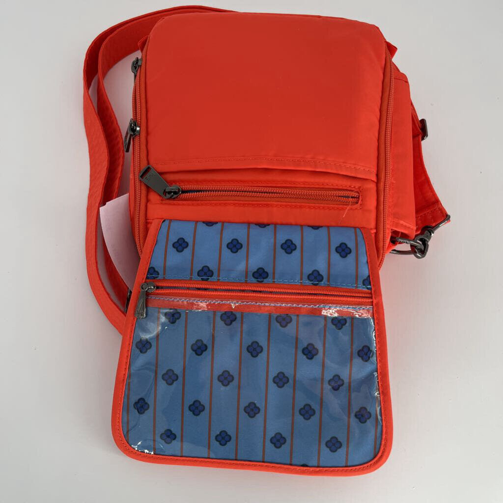 Lug Crossbody
