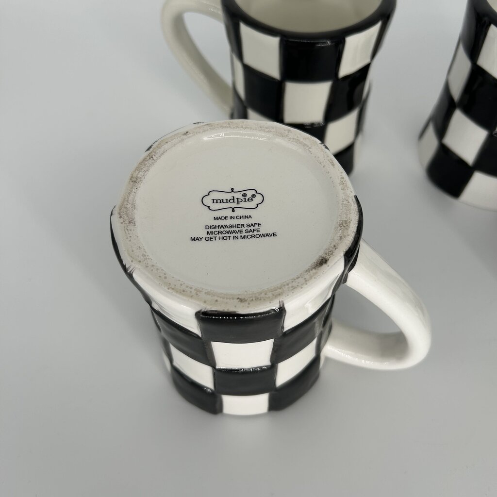 Checked Mug Set