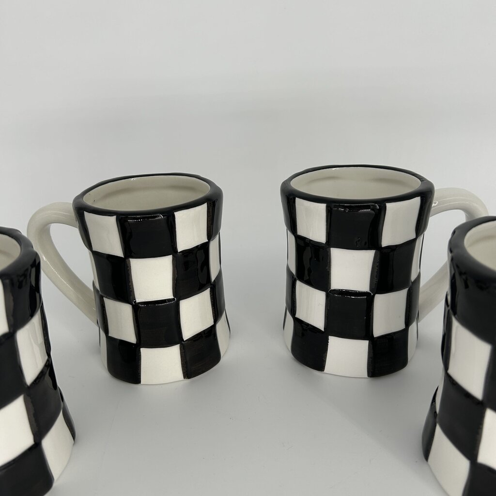 Checked Mug Set