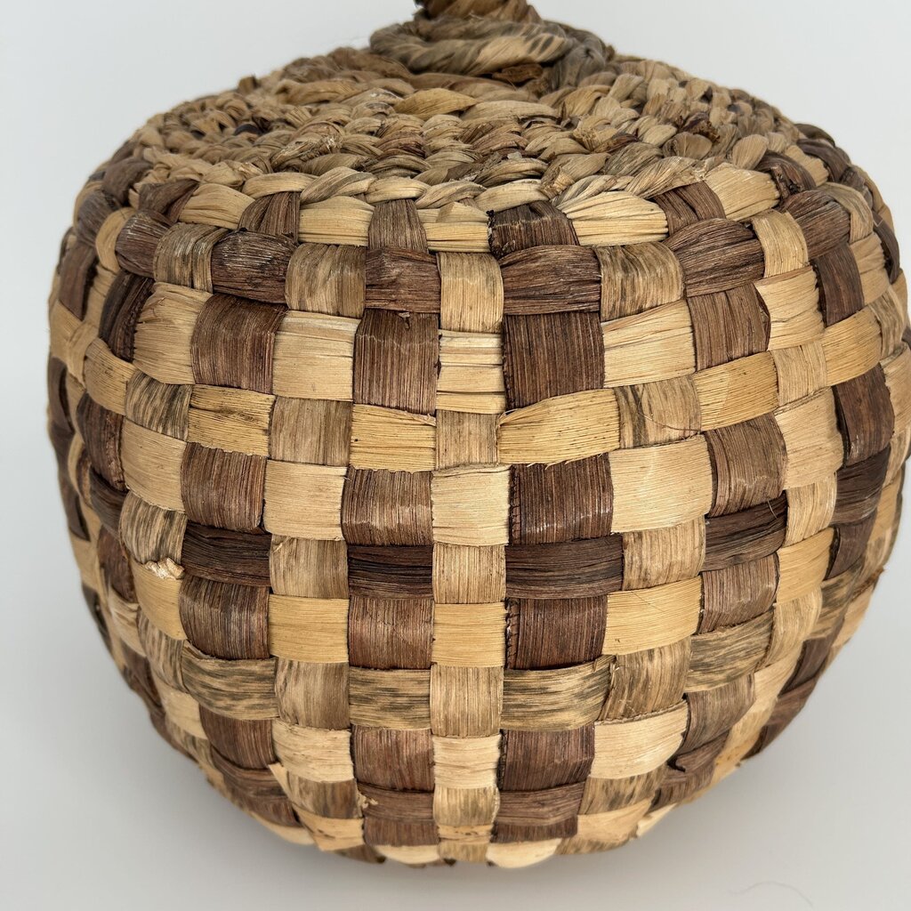 Checkered Rattan Pumpkin