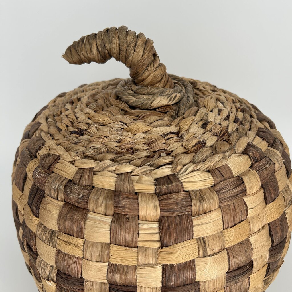 Checkered Rattan Pumpkin