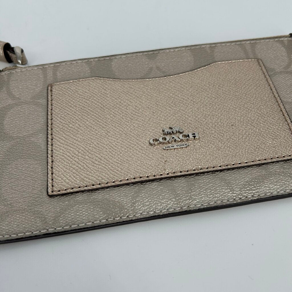 Coach Signatura Wristlet