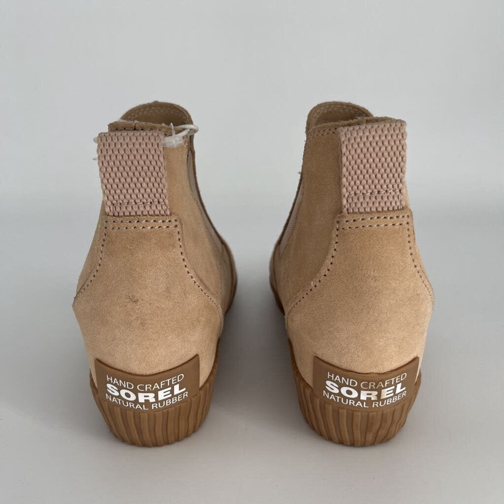 Sorel Short Boots