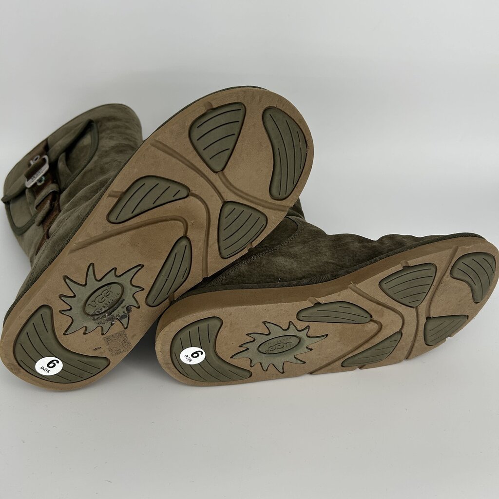 Ugg Retro Cargo Boots