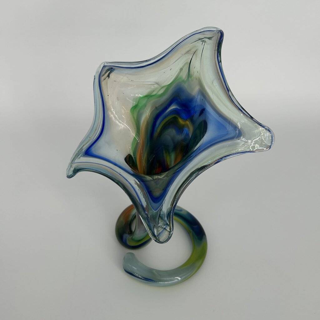 Art Glass Star Trumpet Vase