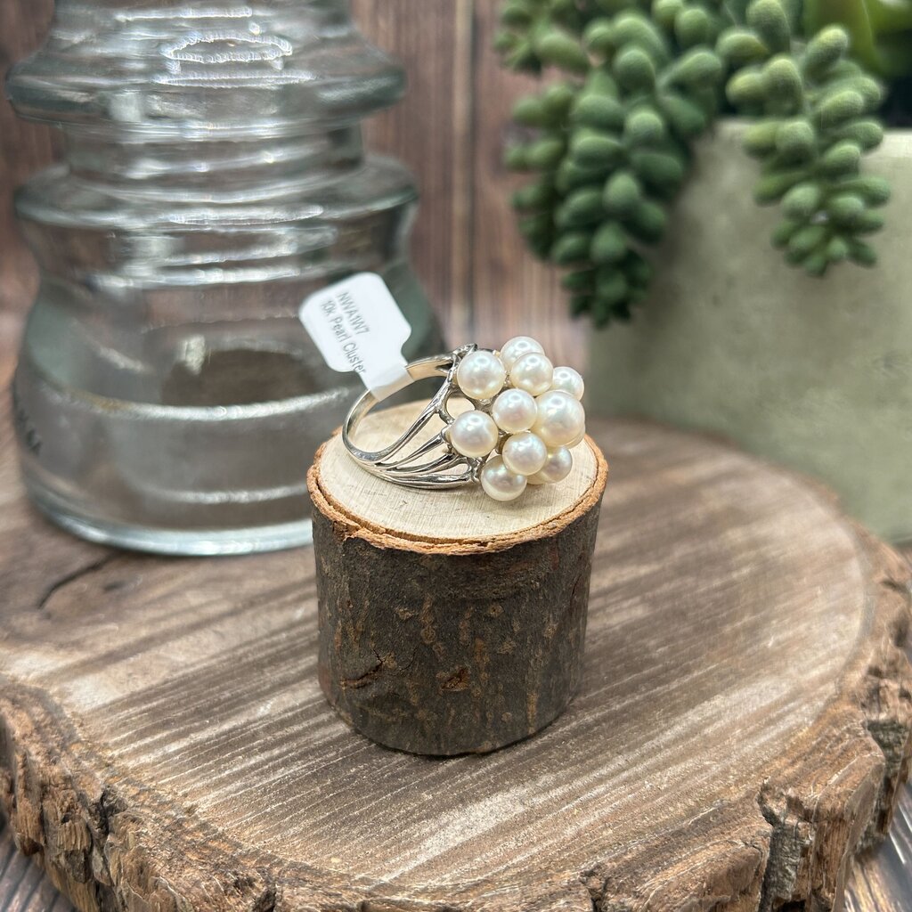 10K Pearl Cluster Ring