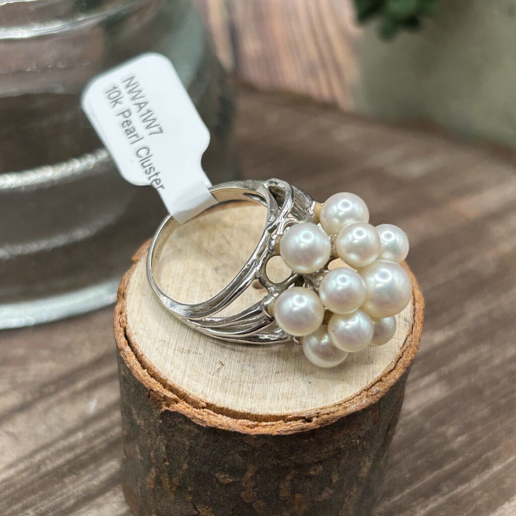 10K Pearl Cluster Ring